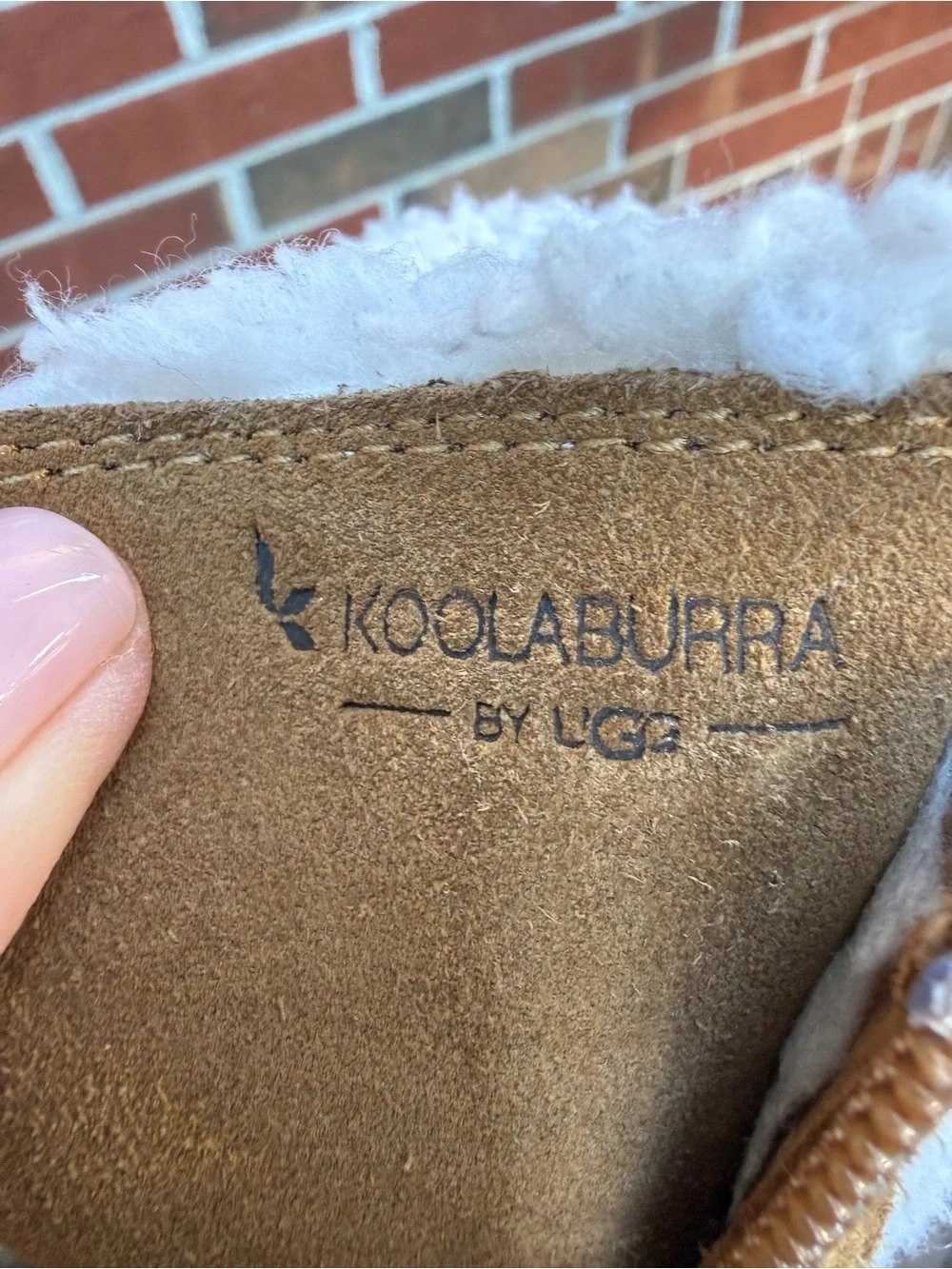 Koolaburra by UGG Lytta Short Chestnut Suede Boots Girls Size 4